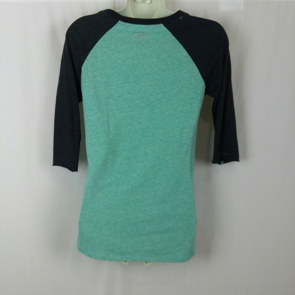 5 For $20.00 Under Armor Raglan Top, Small, Green & Gray - Picture 3 of 5